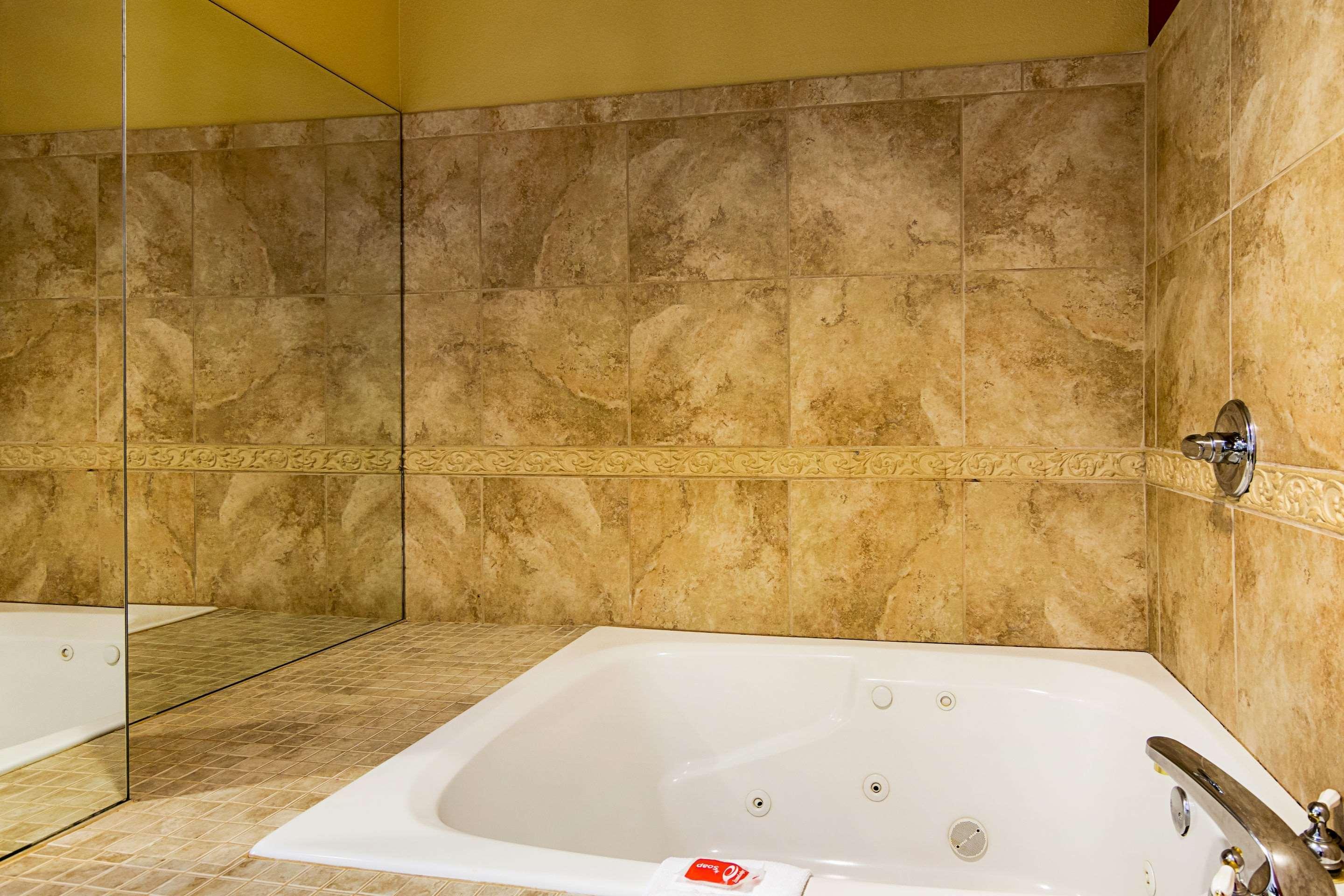 Econo Lodge Inn & Suites Little Rock Sw Dış mekan fotoğraf
