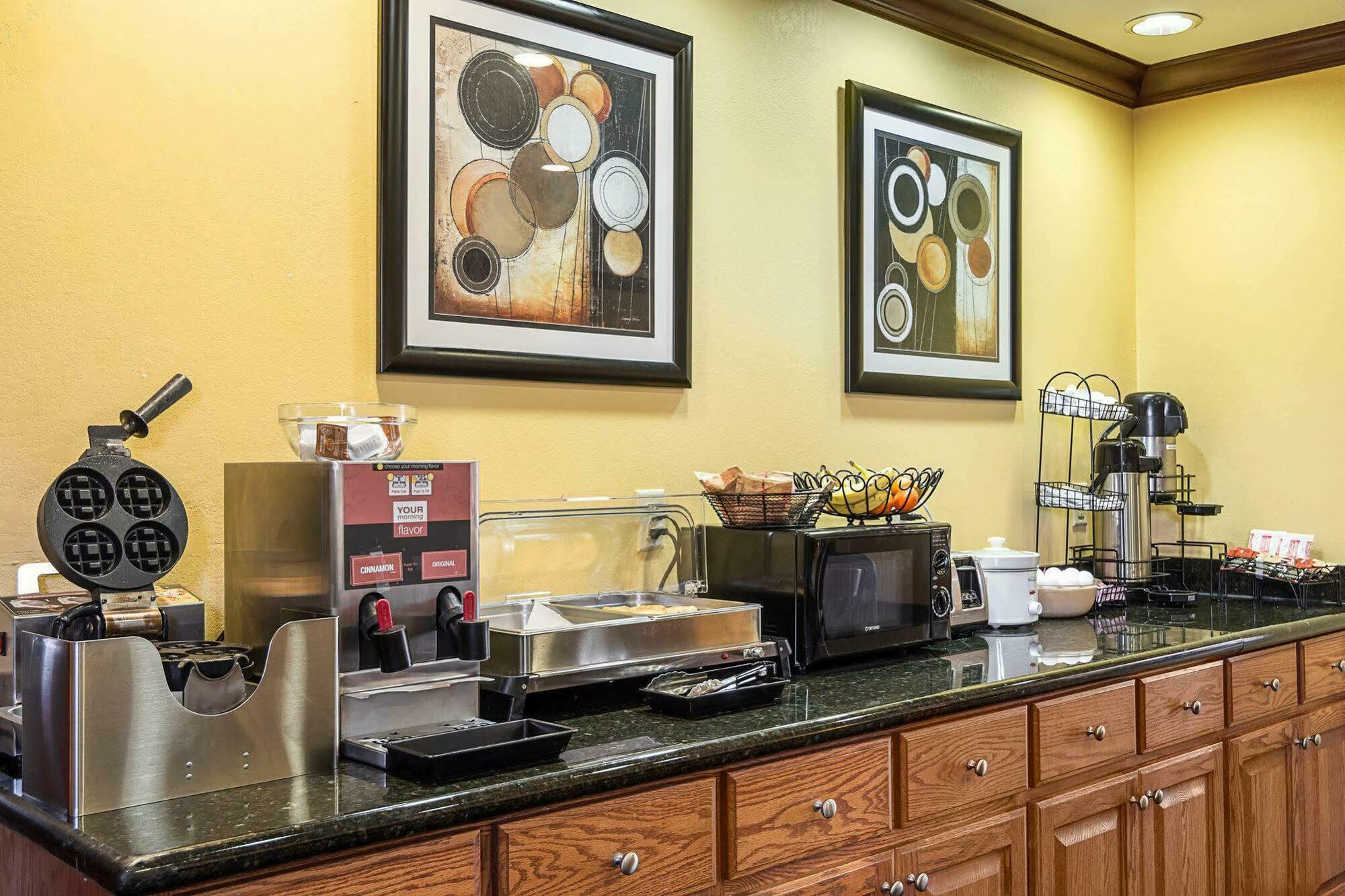 Econo Lodge Inn & Suites Little Rock Sw Dış mekan fotoğraf